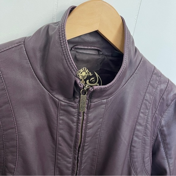 𝅺woman’s Purple Leather Like Jacket Size Large - Picture 3 of 5
